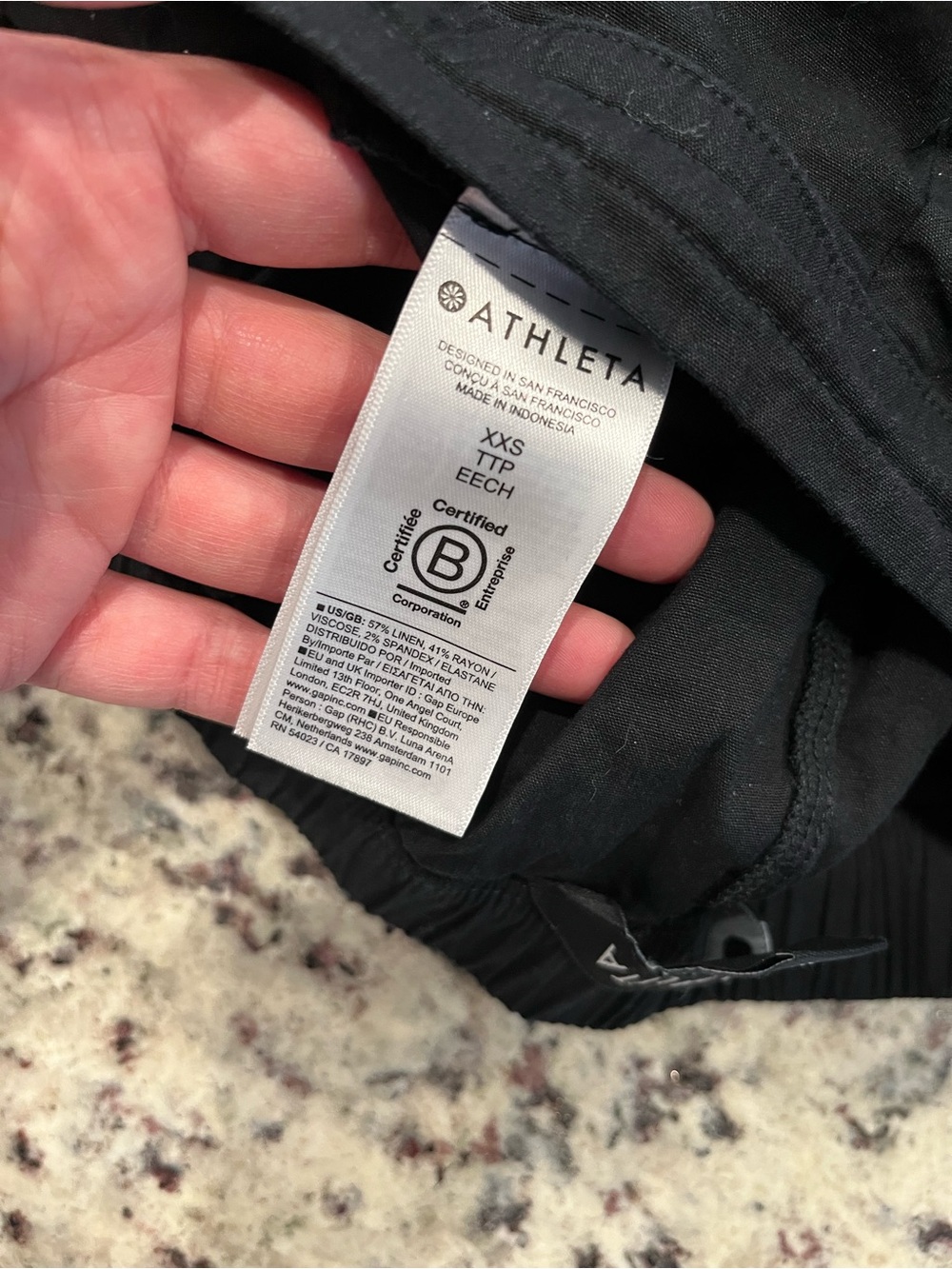Athleta Black Linen Blend Paradise Relaxed Straight Leg Cargo Pant XXS
- Black 🖤 - Picture 7 of 7